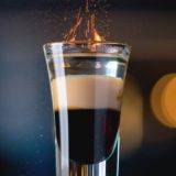 Логотип Коктейль-бар на диване! ИзиБар.